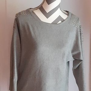 CABLE AND GAUGE WOMEN'S SIZE LG